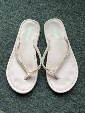 ROXY Pink Sequin Flip Flop - size 5